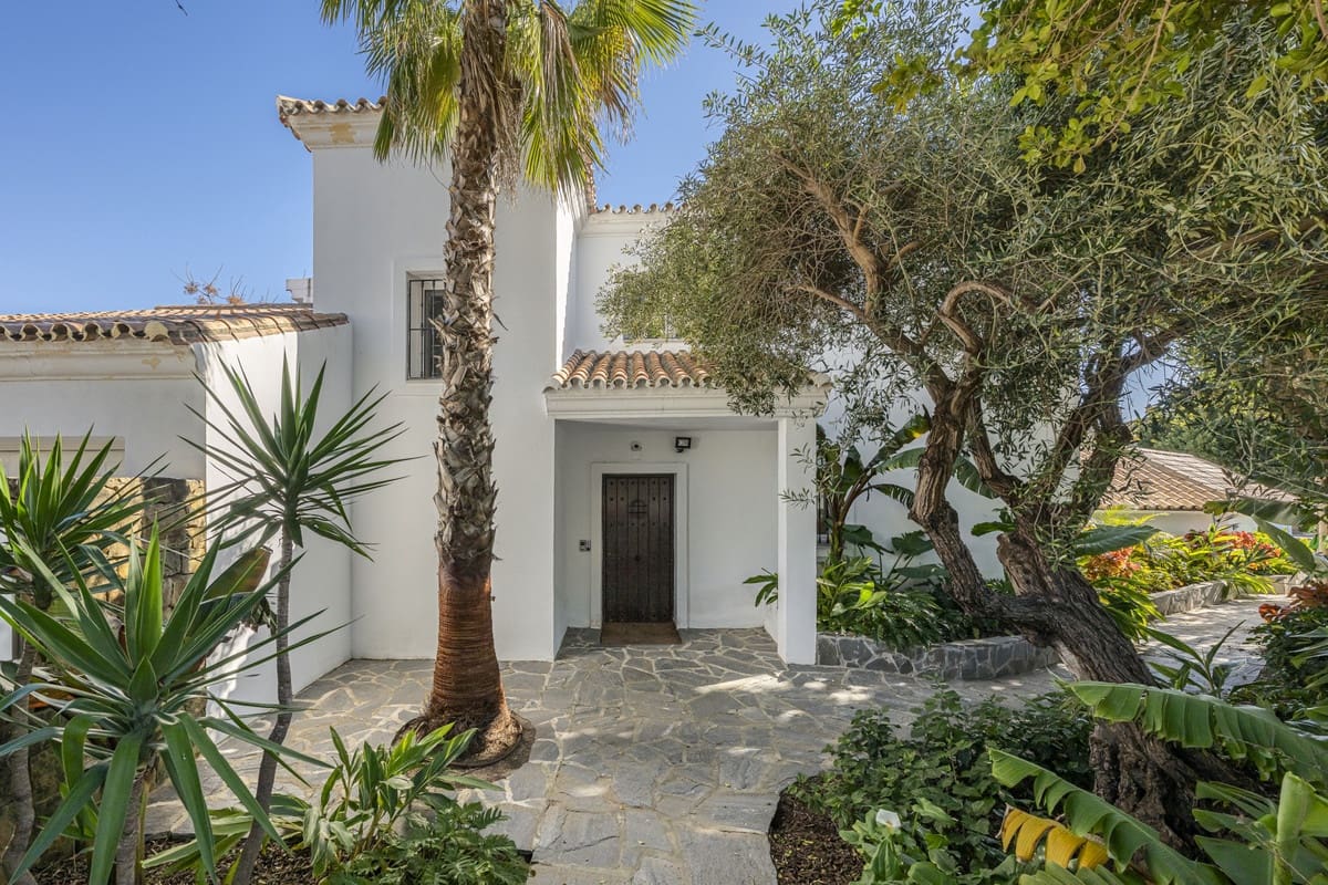 6 Zimmer Villa zu verkaufen in La Duquesa / Puerto de la Duquesa mit Pool Garage - 2.800.000 € (Ref: 10033090)