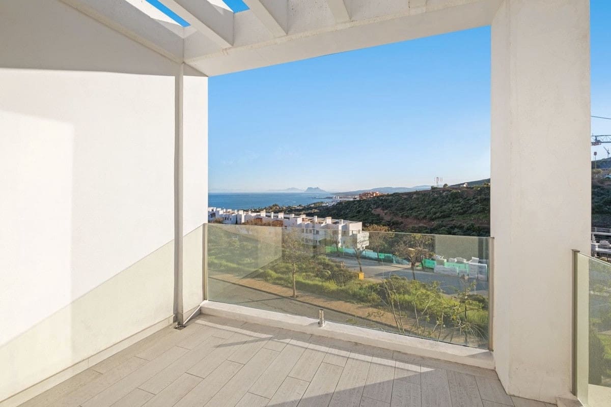 3 sovrum Hus till salu i Manilva med pool garage - 689 000 € (Ref: 10033091)