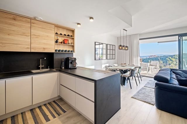 3 sovrum Hus till salu i Manilva med pool garage - 689 000 € (Ref: 10033091)