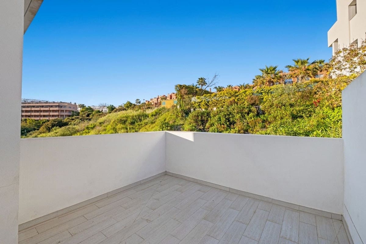 3 sovrum Hus till salu i Manilva med pool garage - 689 000 € (Ref: 10033091)
