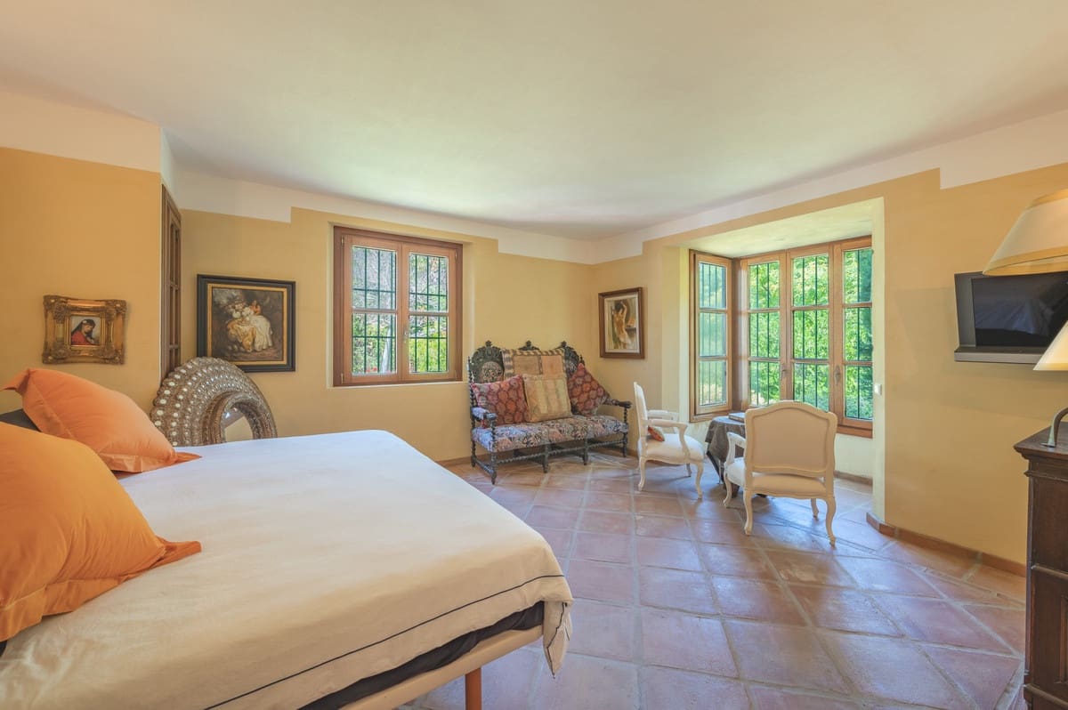10 camera da letto Villa in vendita in El Velerin con piscina - 7.500.000 € (Rif: 10034327)