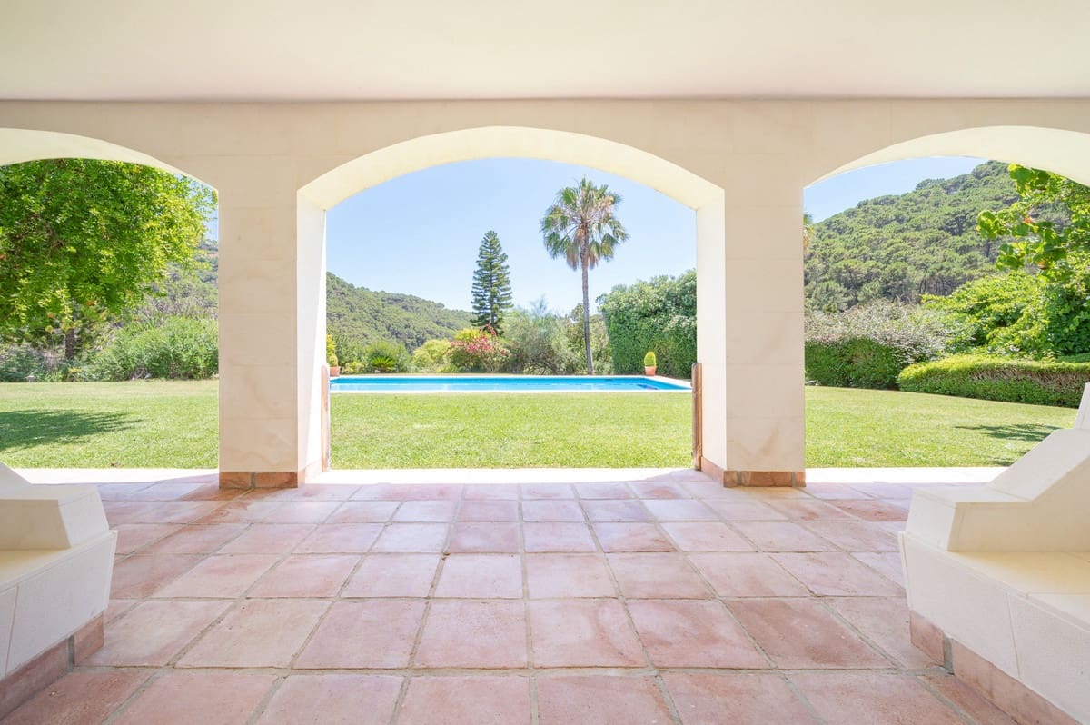 10 camera da letto Villa in vendita in El Velerin con piscina - 7.500.000 € (Rif: 10034327)