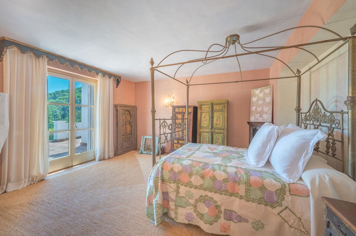 10 camera da letto Villa in vendita in El Velerin con piscina - 7.500.000 € (Rif: 10034327)