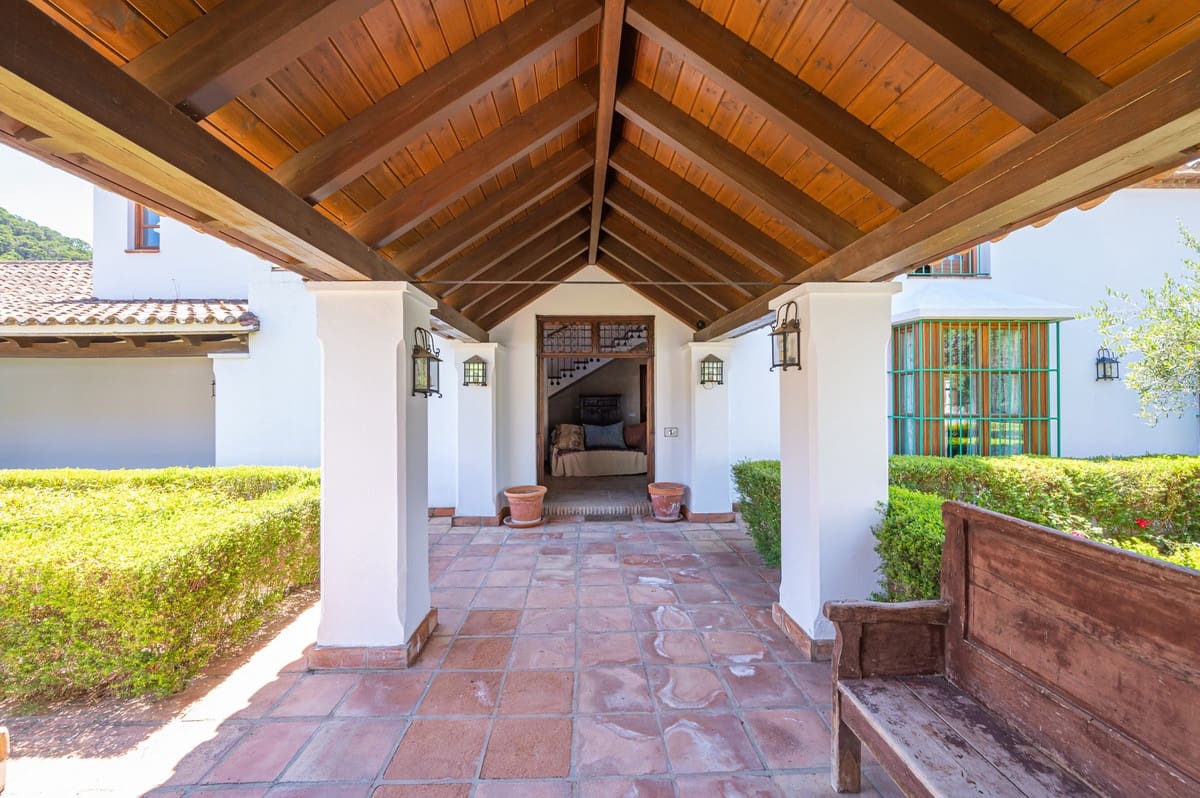 10 camera da letto Villa in vendita in El Velerin con piscina - 7.500.000 € (Rif: 10034327)