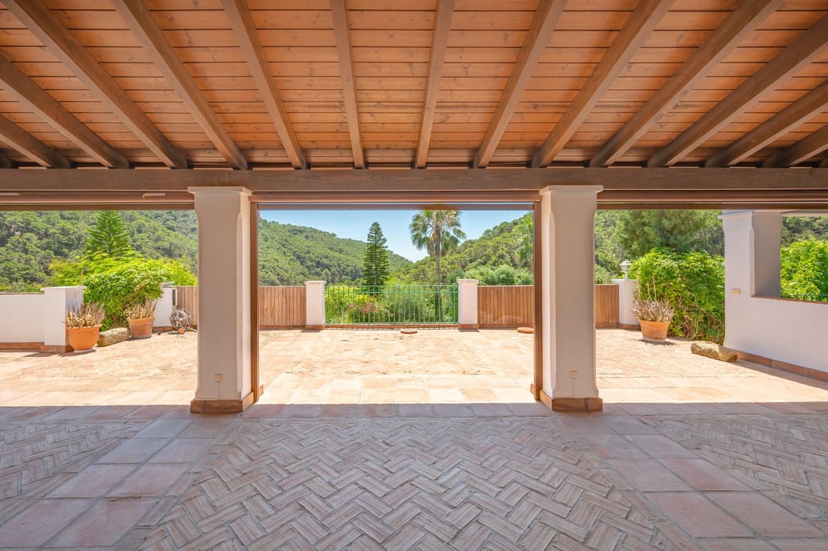 10 camera da letto Villa in vendita in El Velerin con piscina - 7.500.000 € (Rif: 10034327)