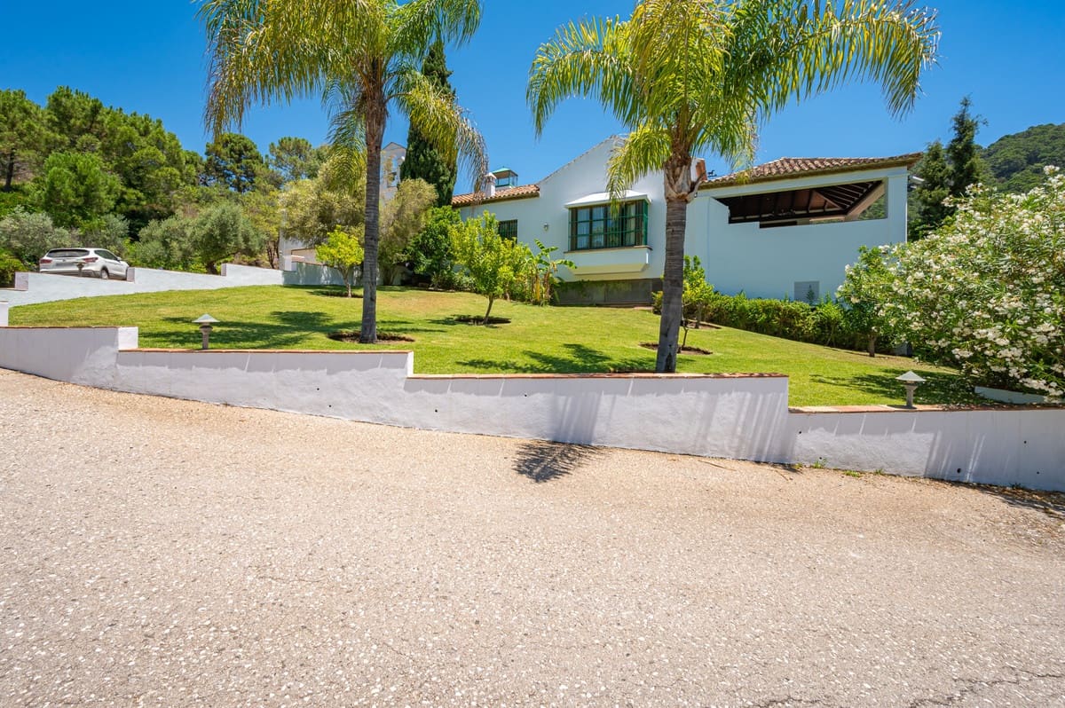 10 camera da letto Villa in vendita in El Velerin con piscina - 7.500.000 € (Rif: 10034327)