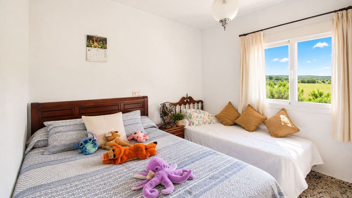 3 slaapkamer Villa te koop in Estepona met zwembad garage - € 475.000 (Ref: 10034328)