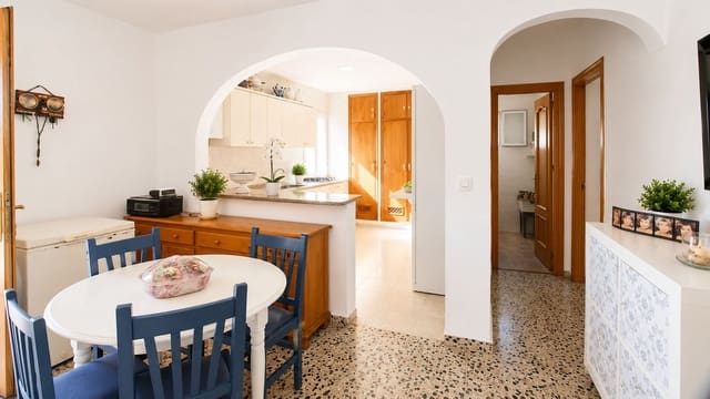 3 slaapkamer Villa te koop in Estepona met zwembad garage - € 475.000 (Ref: 10034328)