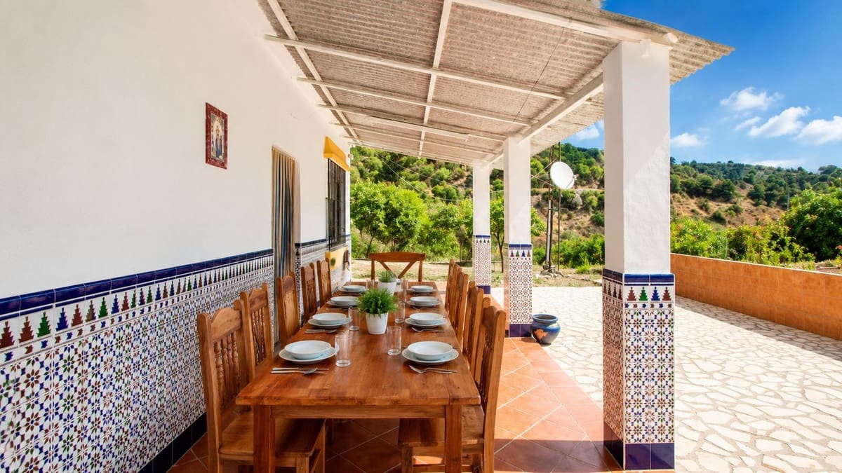 3 slaapkamer Villa te koop in Estepona met zwembad garage - € 475.000 (Ref: 10034328)
