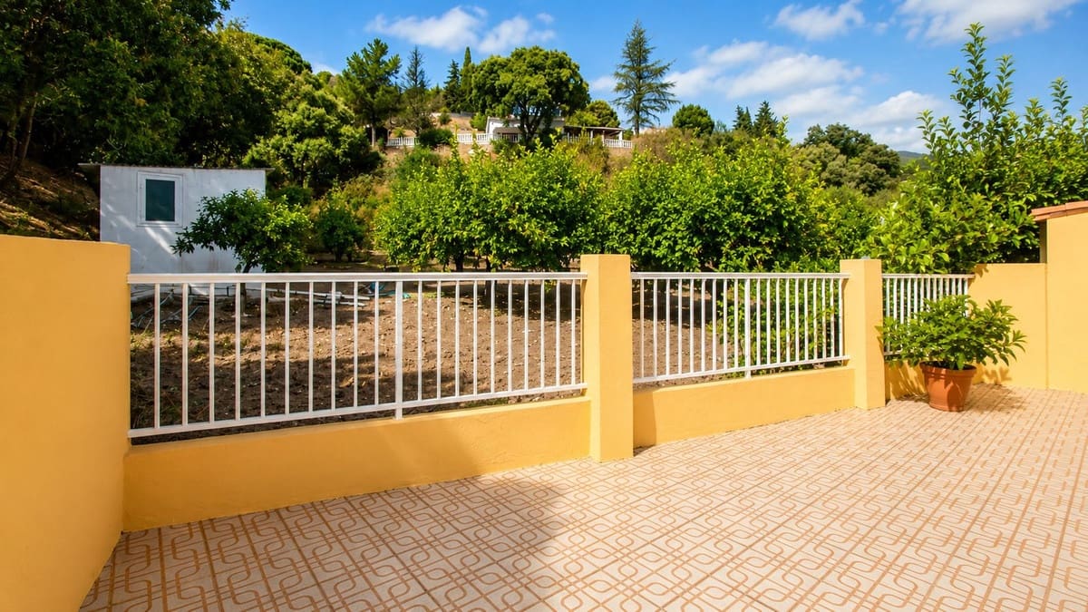 3 slaapkamer Villa te koop in Estepona met zwembad garage - € 475.000 (Ref: 10034328)