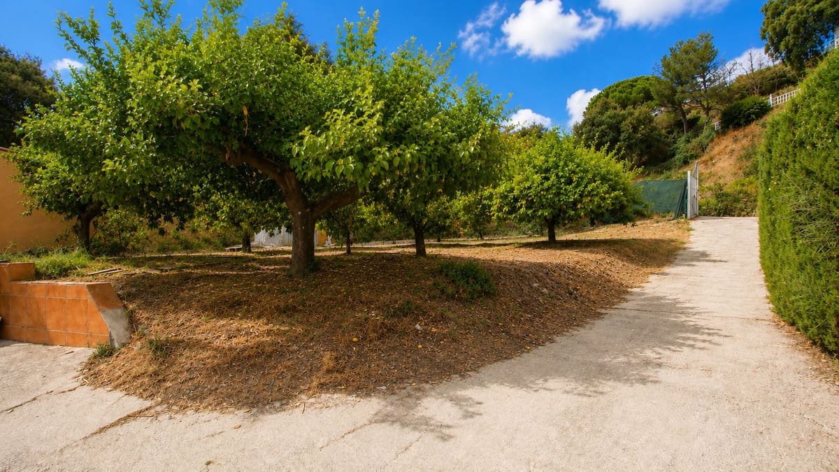 3 slaapkamer Villa te koop in Estepona met zwembad garage - € 475.000 (Ref: 10034328)