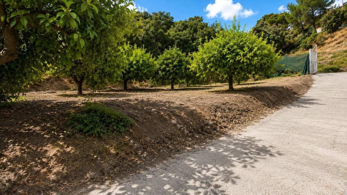 3 slaapkamer Villa te koop in Estepona met zwembad garage - € 475.000 (Ref: 10034328)