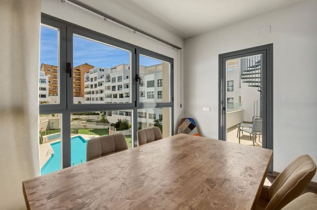 3 soverom Leilighet til salgs i Estepona med svømmebasseng garasje - € 559 000 (Ref: 10034402)