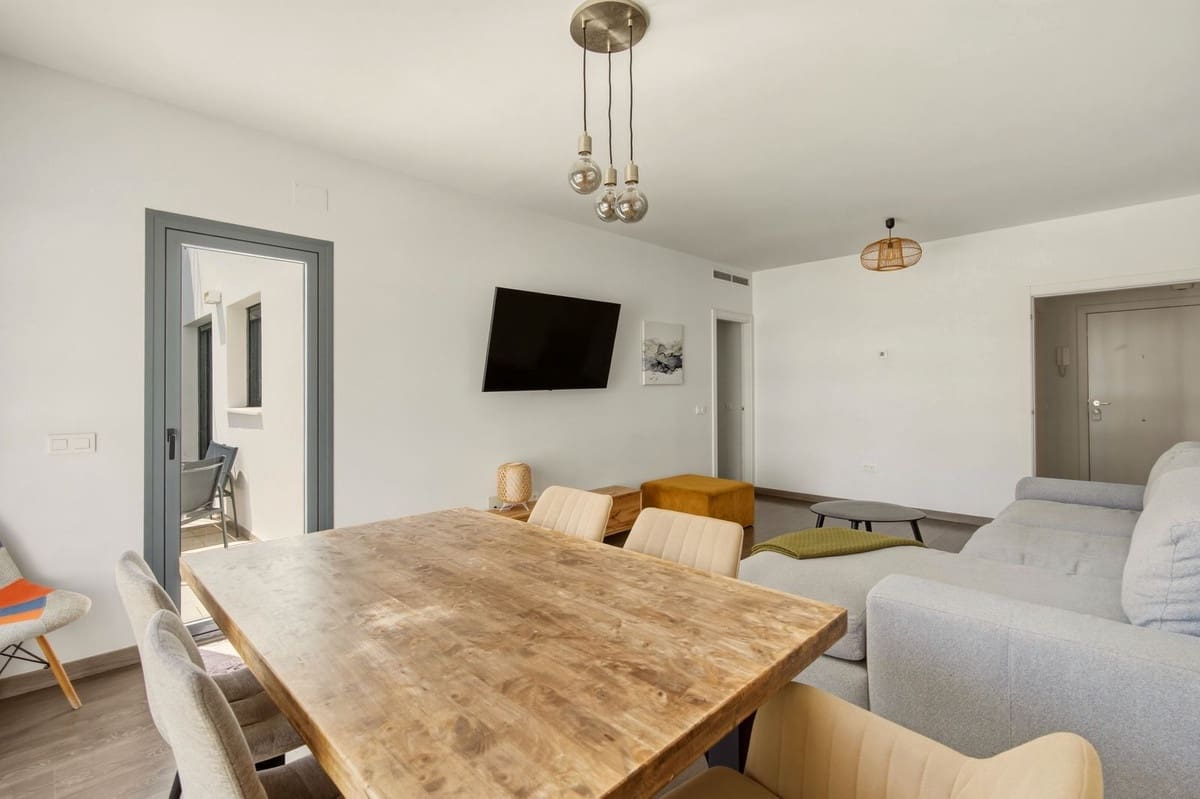 3 soverom Leilighet til salgs i Estepona med svømmebasseng garasje - € 559 000 (Ref: 10034402)