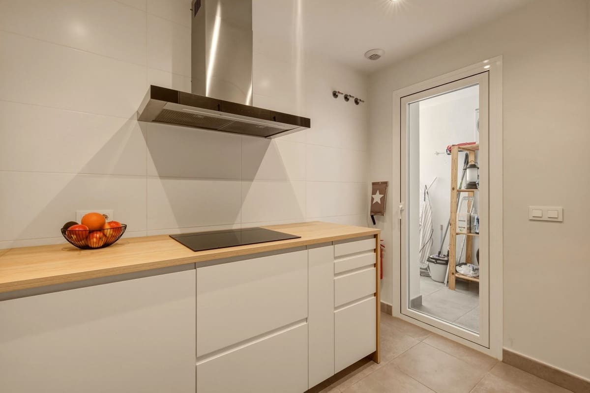 3 soverom Leilighet til salgs i Estepona med svømmebasseng garasje - € 559 000 (Ref: 10034402)