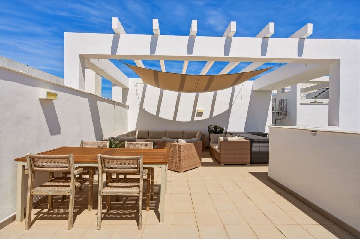 3 soverom Leilighet til salgs i Estepona med svømmebasseng garasje - € 559 000 (Ref: 10034402)