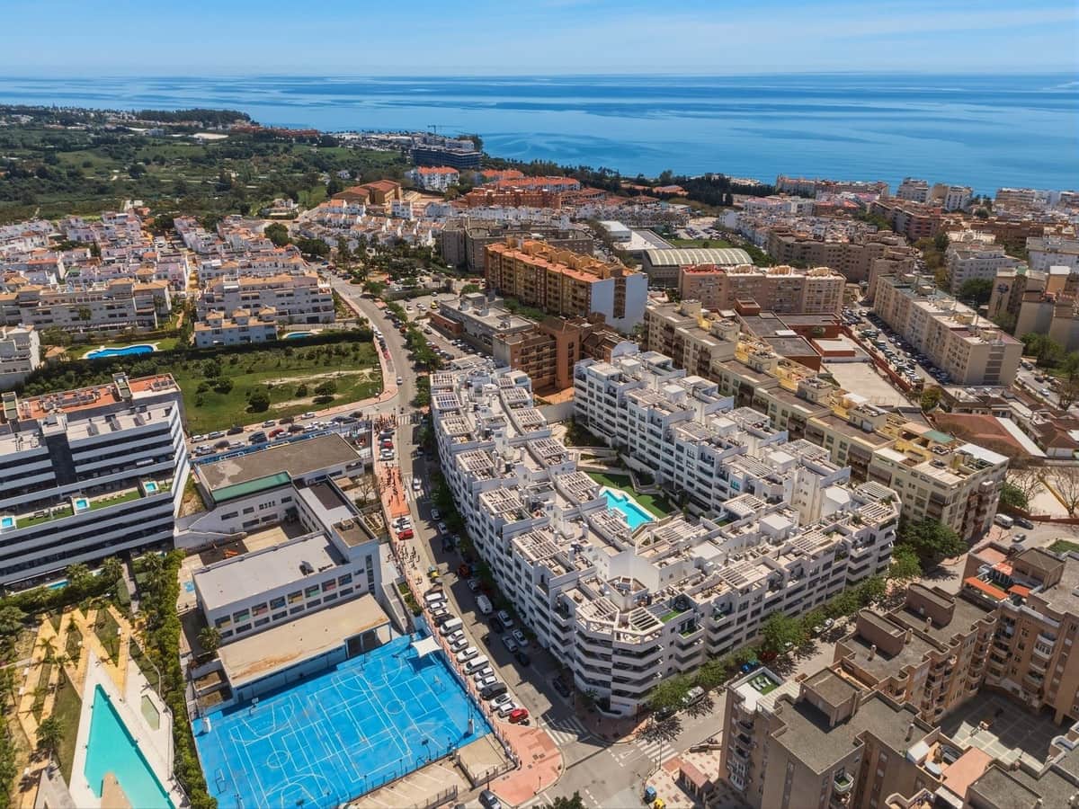 3 soverom Leilighet til salgs i Estepona med svømmebasseng garasje - € 559 000 (Ref: 10034402)