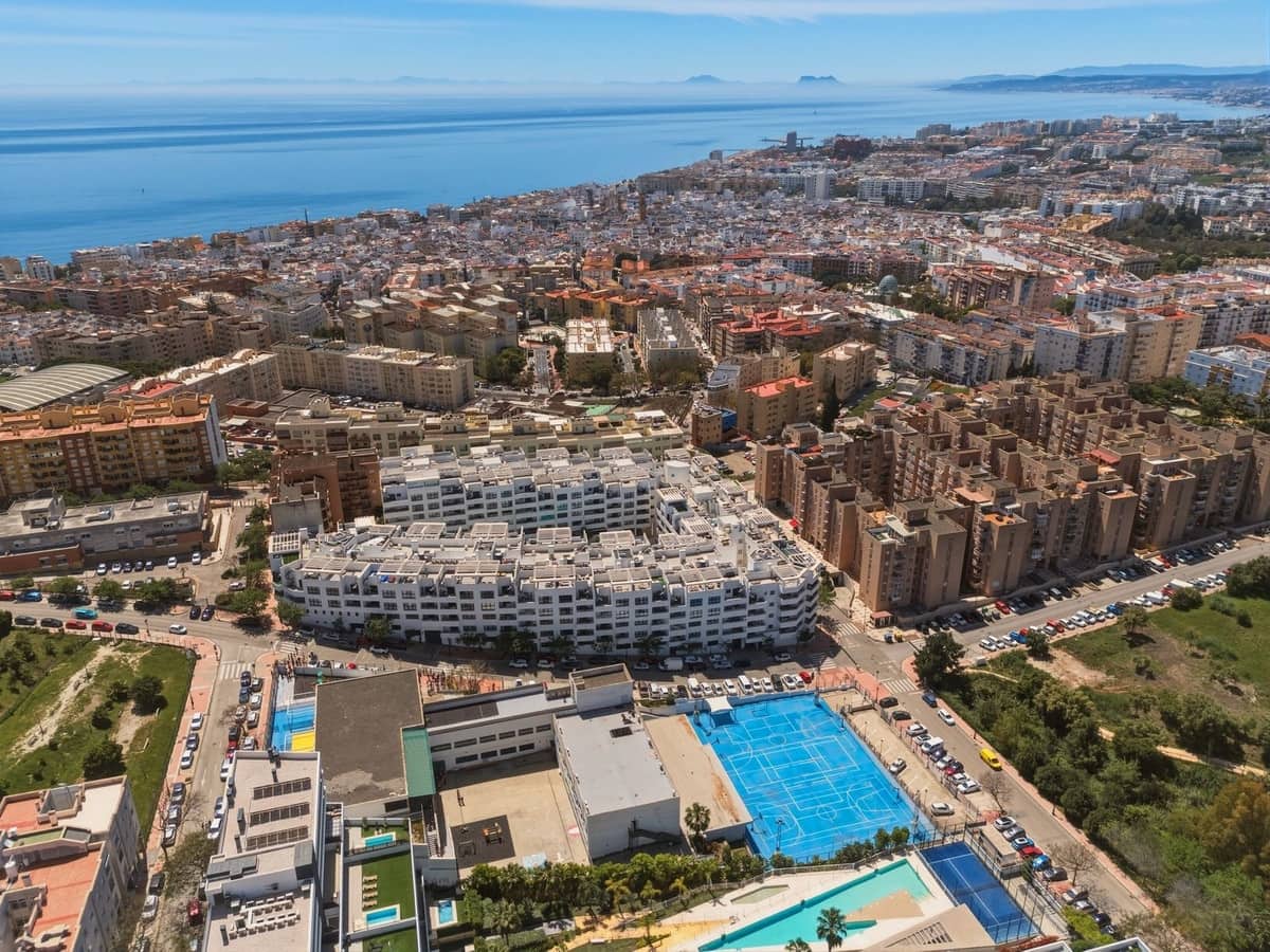 3 soverom Leilighet til salgs i Estepona med svømmebasseng garasje - € 559 000 (Ref: 10034402)
