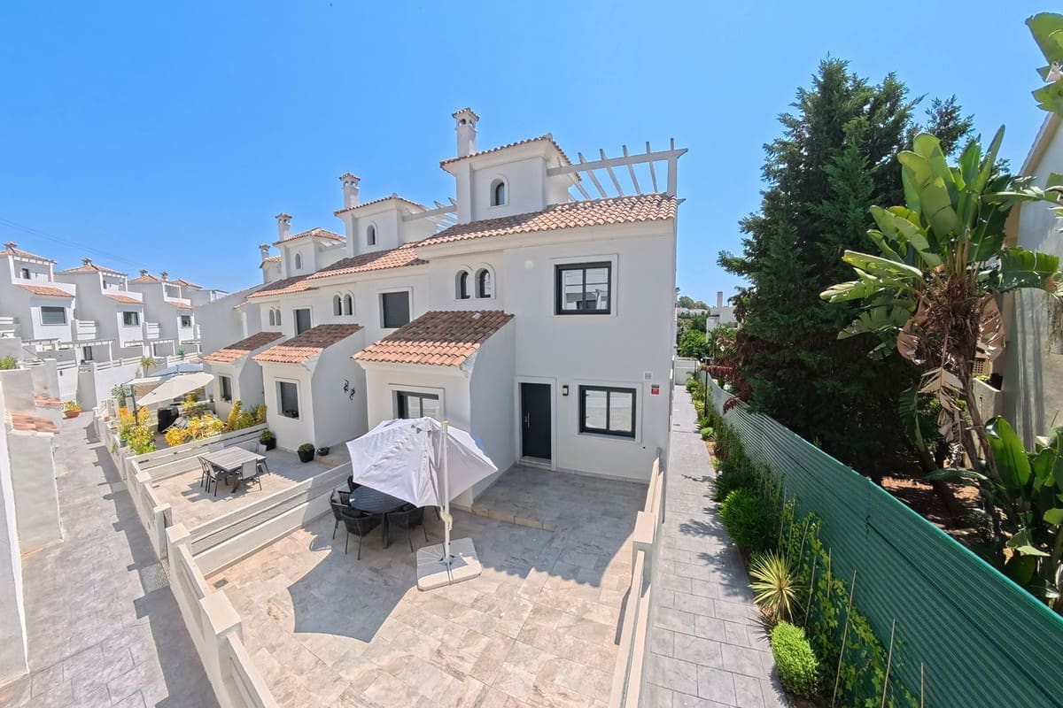 3 slaapkamer Huis te koop in El Paraiso met zwembad garage - € 513.000 (Ref: 10034403)