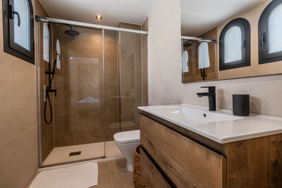 3 slaapkamer Huis te koop in El Paraiso met zwembad garage - € 513.000 (Ref: 10034403)