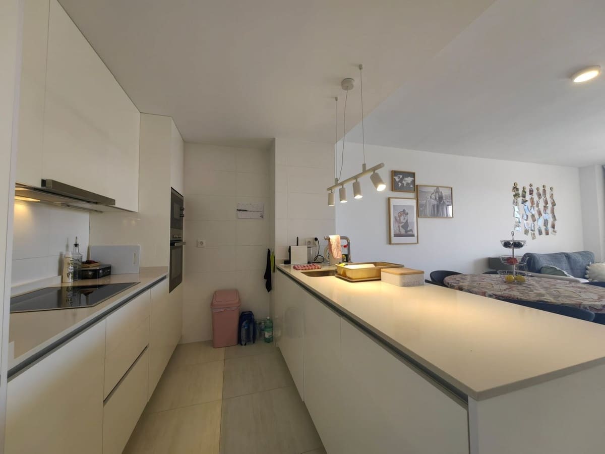 3 soveværelse Lejlighed til salg i Estepona med swimmingpool garage - € 485.000 (Ref: 10034404)