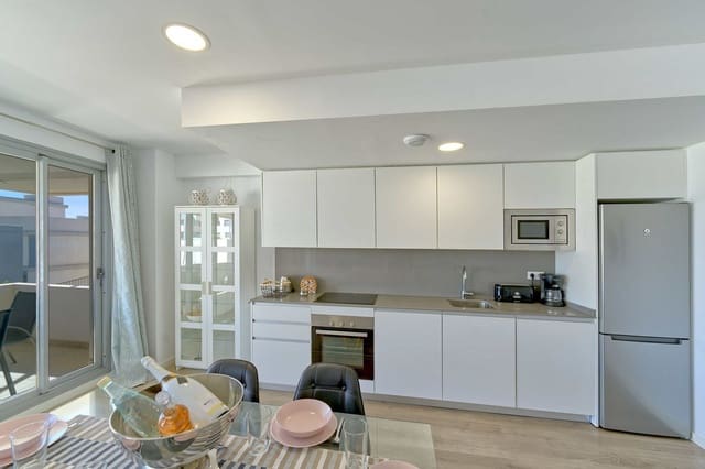 3 bedroom Apartment for sale in Estepona with pool garage - € 479,000 (Ref: 10034405)