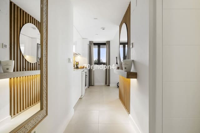 2 Zimmer Apartment zu verkaufen in Estepona mit Garage - 475.000 € (Ref: 10034406)