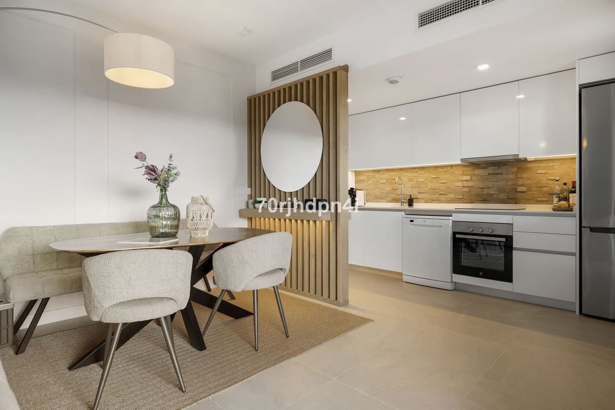 2 Zimmer Apartment zu verkaufen in Estepona mit Garage - 475.000 € (Ref: 10034406)