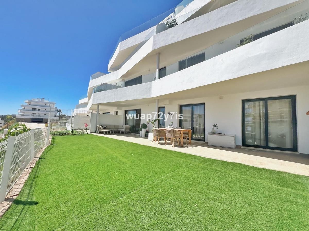 2 Zimmer Apartment zu verkaufen in Estepona mit Pool - 459.000 € (Ref: 10034407)