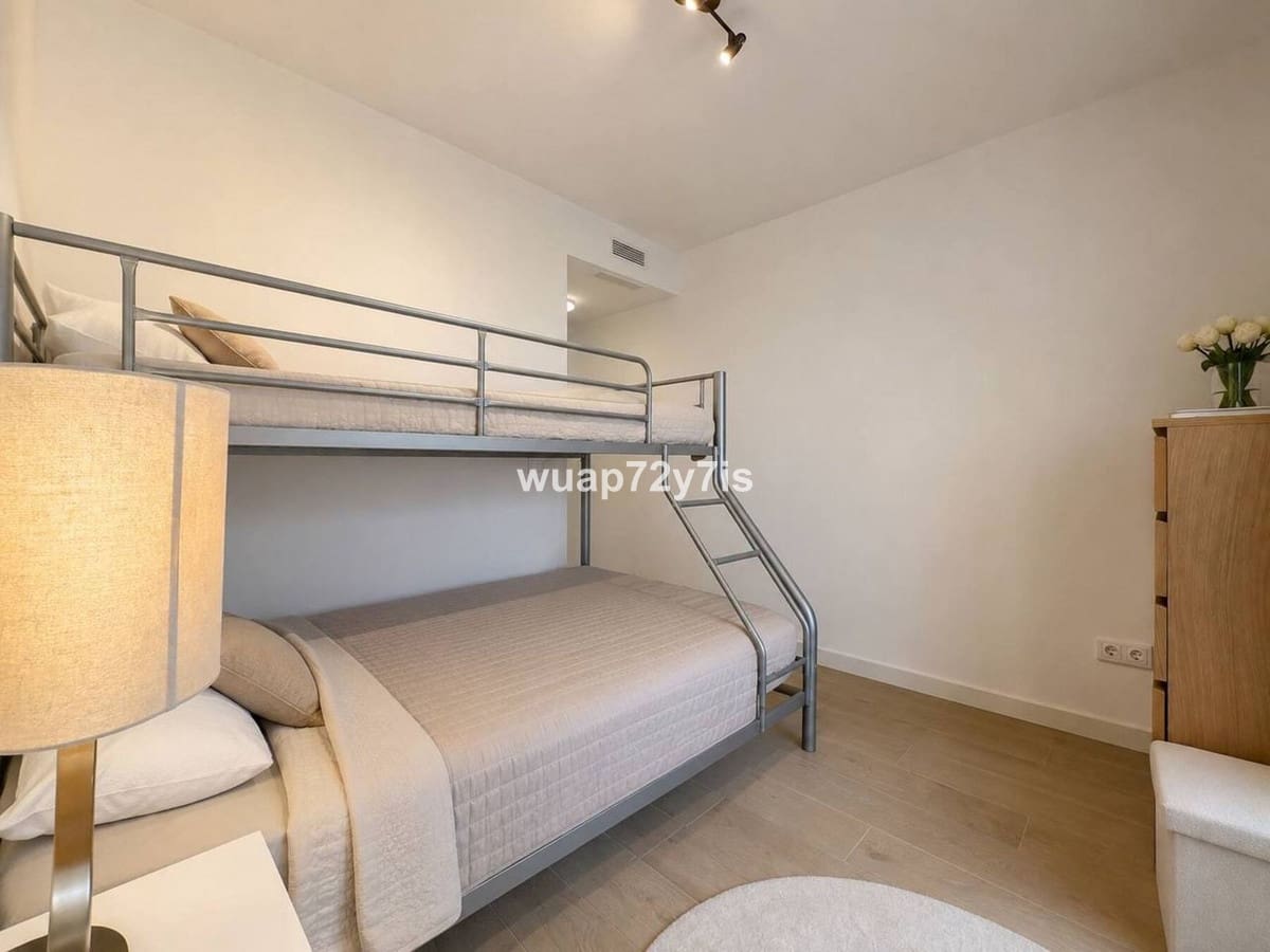 2 Zimmer Apartment zu verkaufen in Estepona mit Pool - 459.000 € (Ref: 10034407)