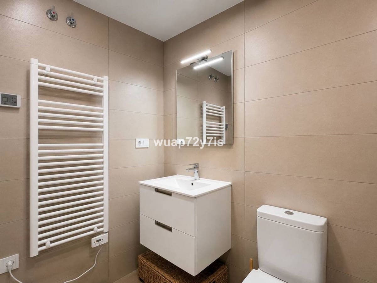2 Zimmer Apartment zu verkaufen in Estepona mit Pool - 459.000 € (Ref: 10034407)