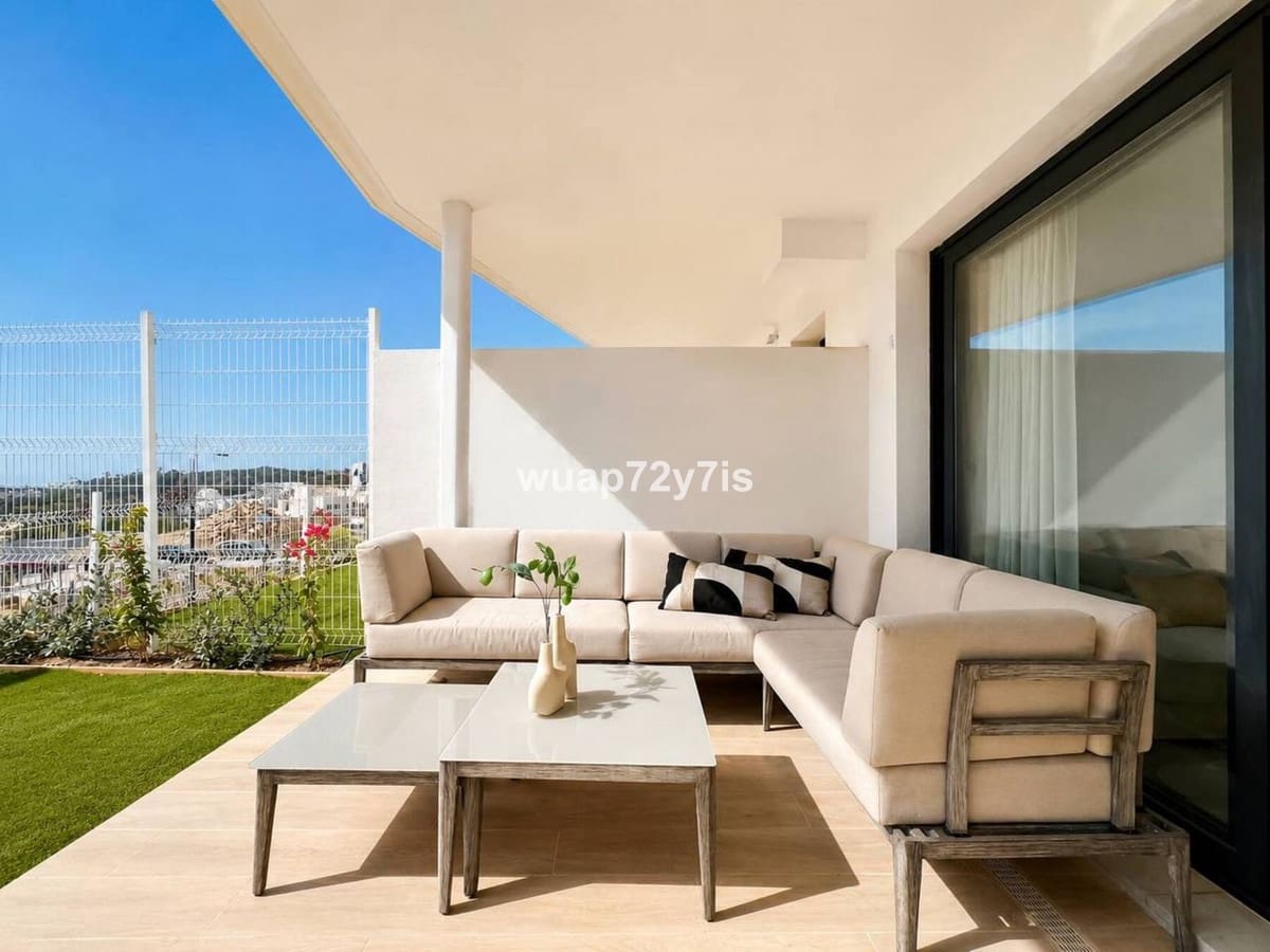 2 Zimmer Apartment zu verkaufen in Estepona mit Pool - 459.000 € (Ref: 10034407)
