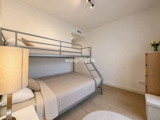 2 Zimmer Apartment zu verkaufen in Estepona mit Pool - 459.000 € (Ref: 10034407)