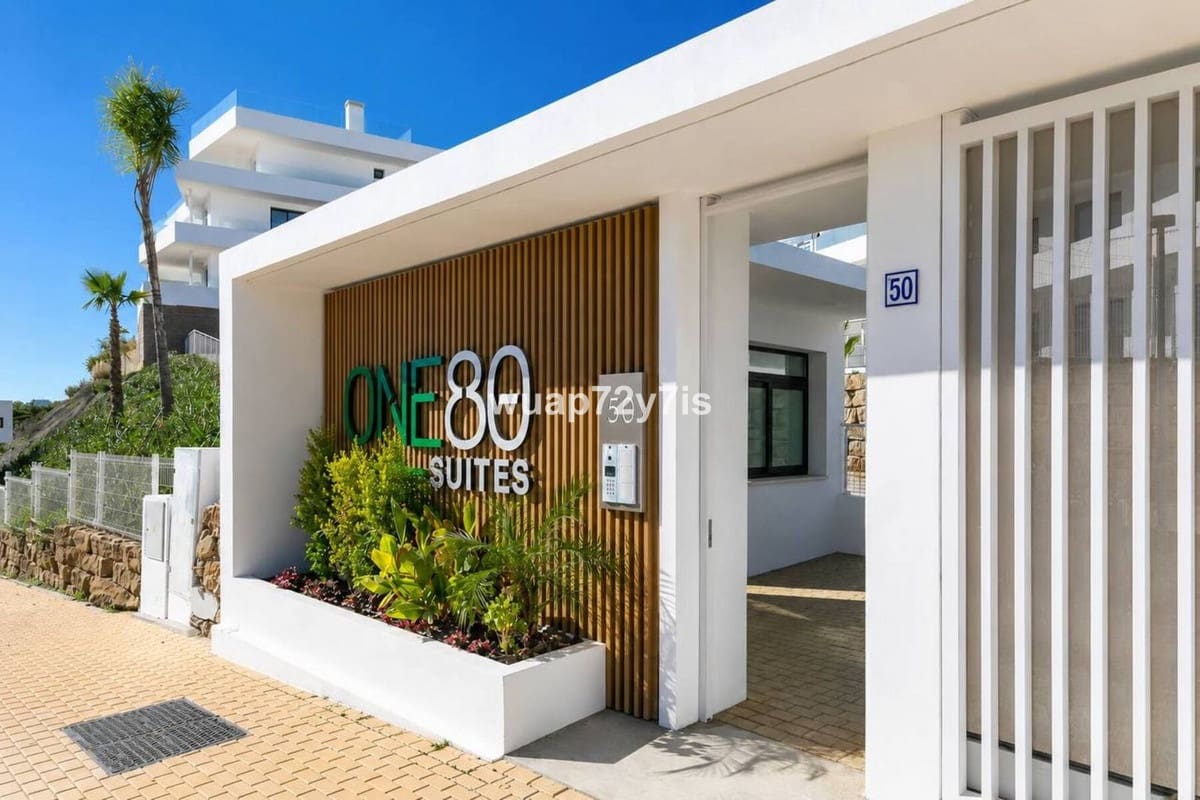 2 Zimmer Apartment zu verkaufen in Estepona mit Pool - 459.000 € (Ref: 10034407)