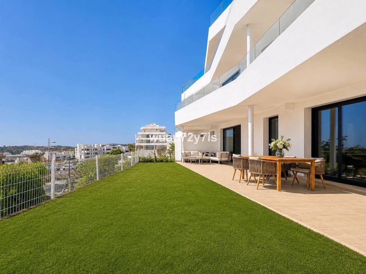 2 Zimmer Apartment zu verkaufen in Estepona mit Pool - 459.000 € (Ref: 10034407)