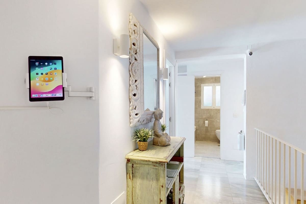 4 sovrum Lägenhet till salu i Estepona med pool - 949 000 € (Ref: 10034409)