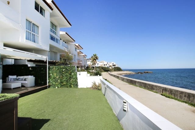 4 sovrum Lägenhet till salu i Estepona med pool - 949 000 € (Ref: 10034409)