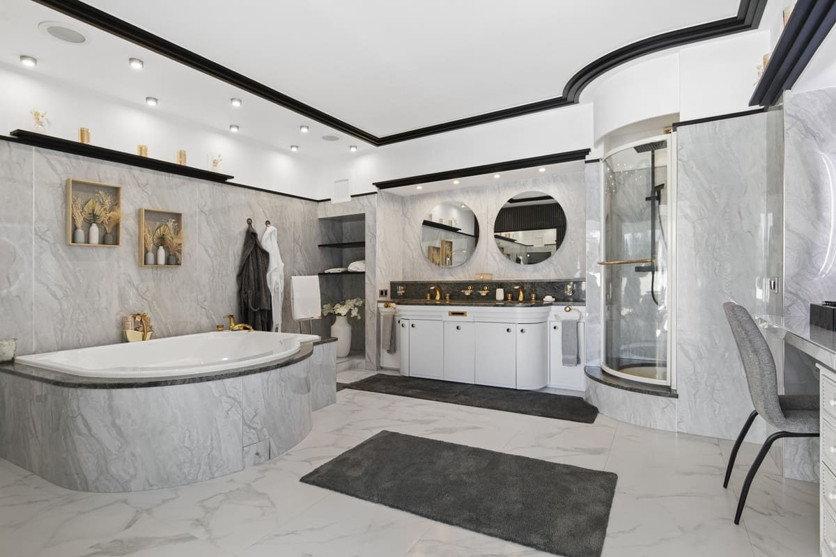 5 sovrum Villa till salu i Estepona med garage - 4 350 000 € (Ref: 10034411)