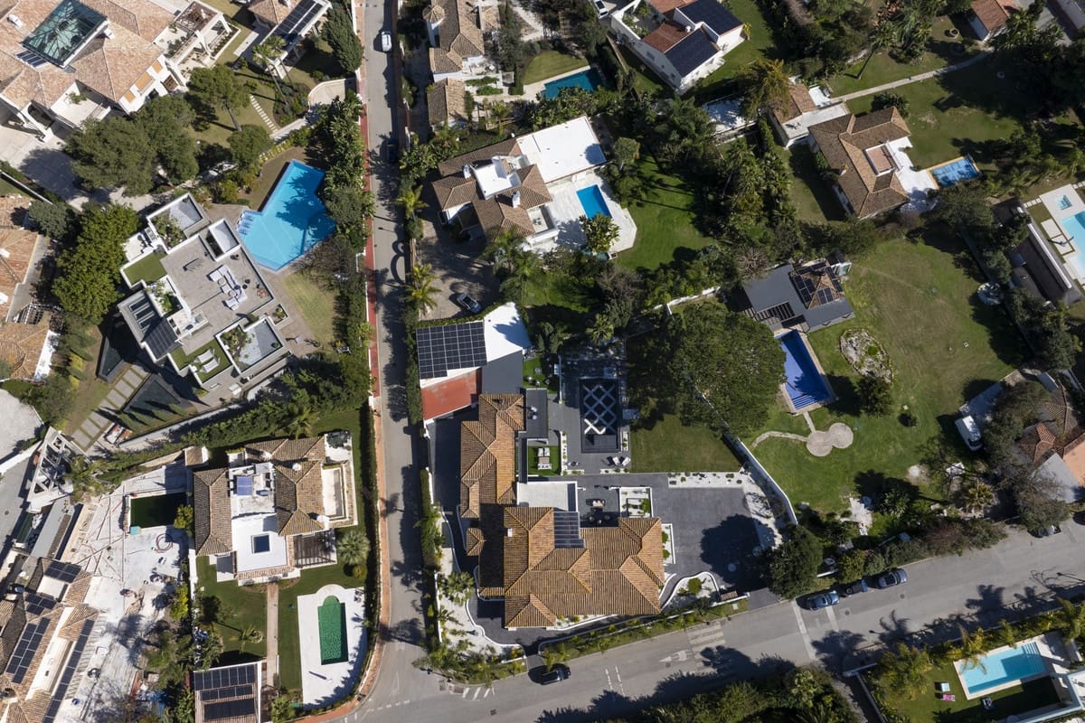 5 sovrum Villa till salu i Estepona med garage - 4 350 000 € (Ref: 10034411)