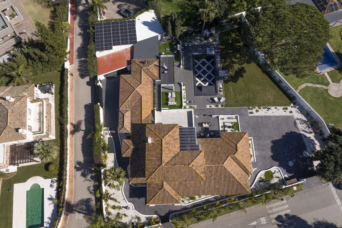 5 sovrum Villa till salu i Estepona med garage - 4 350 000 € (Ref: 10034411)