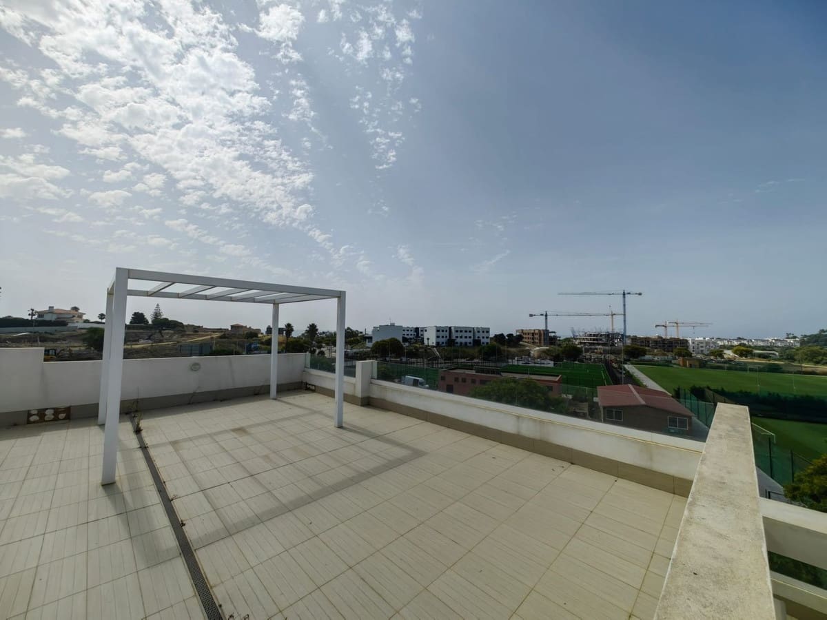 3 sovrum Lägenhet till salu i Estepona med pool - 630 000 € (Ref: 10034524)