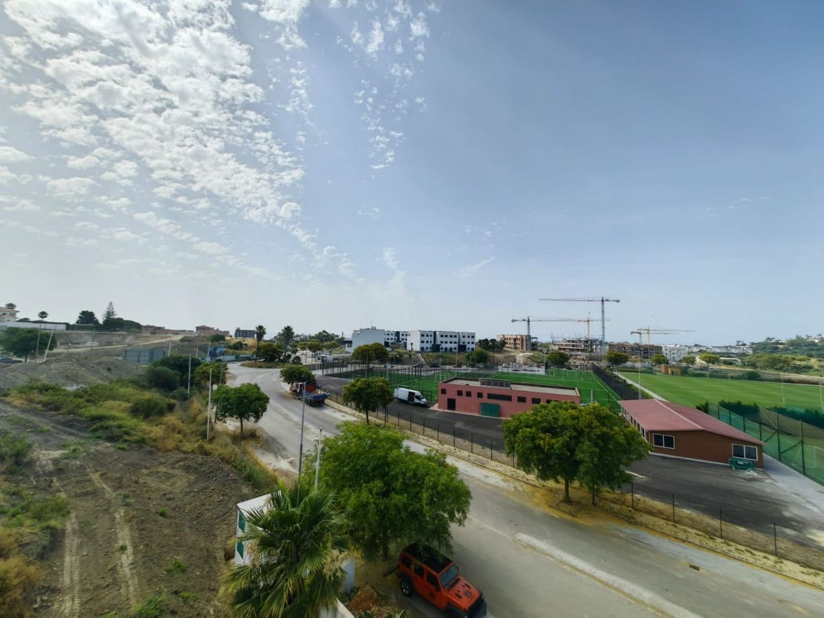 3 sovrum Lägenhet till salu i Estepona med pool - 630 000 € (Ref: 10034524)