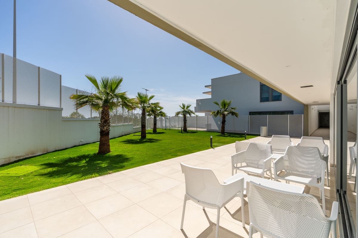 2 sovrum Lägenhet till salu i Estepona med pool garage - 575 000 € (Ref: 10034526)