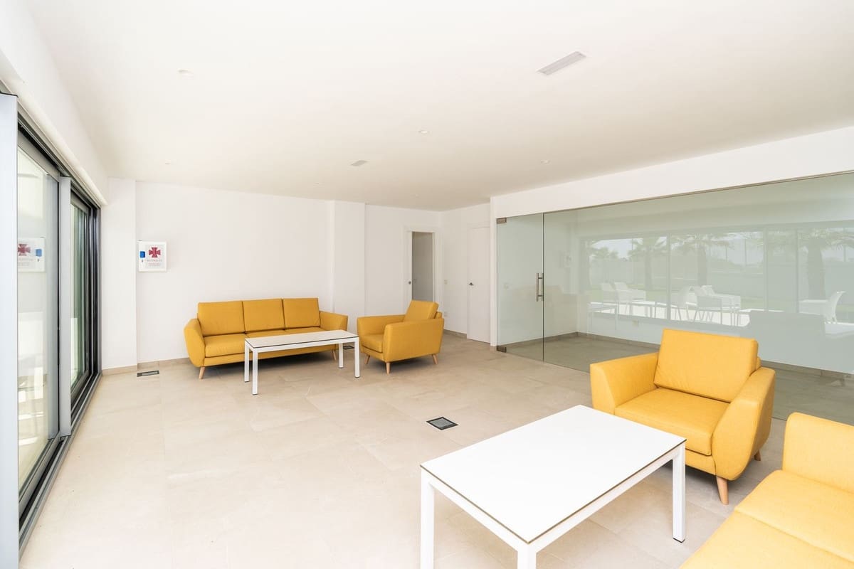 2 sovrum Lägenhet till salu i Estepona med pool garage - 575 000 € (Ref: 10034526)