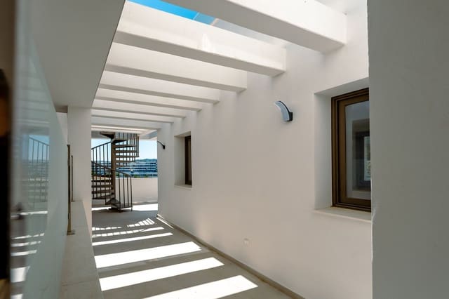 2 sovrum Lägenhet till salu i Estepona med pool garage - 495 000 € (Ref: 10034527)