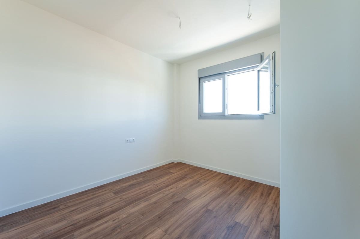 2 Zimmer Apartment zu verkaufen in Estepona mit Pool Garage - 490.000 € (Ref: 10034529)