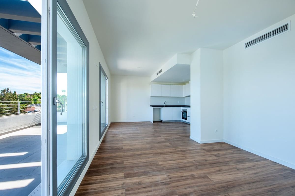 2 Zimmer Apartment zu verkaufen in Estepona mit Pool Garage - 490.000 € (Ref: 10034529)
