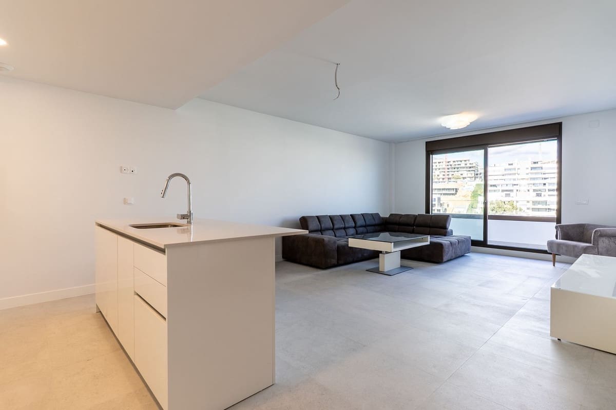 2 bedroom Apartment for sale in Estepona with pool garage - € 549,000 (Ref: 10034530)