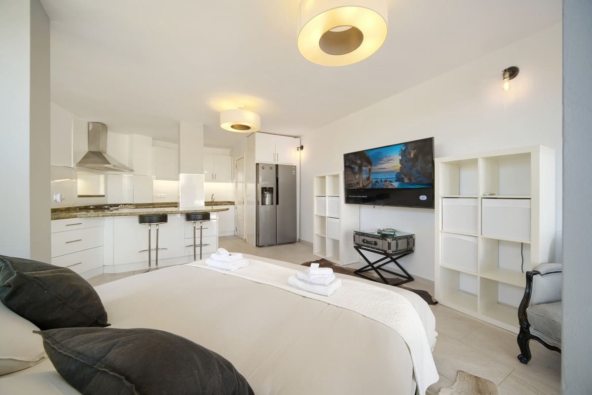 4 sypialnia Willa na sprzedaż w Mijas Costa z basenem garażem - 1 540 000 € (Ref: 10041505)