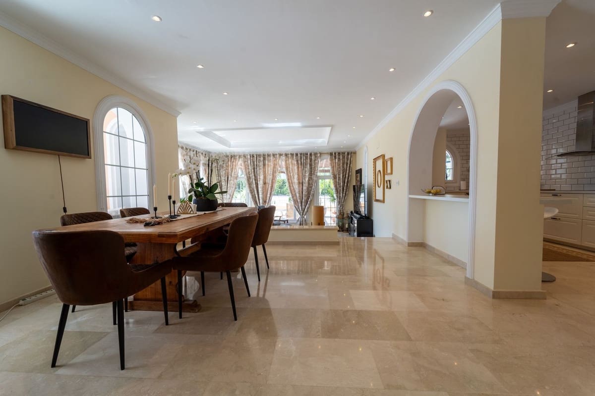 Chalet de 5 habitaciones en Mijas Costa en venta con piscina garaje - 1.499.000 € (Ref: 10041510)